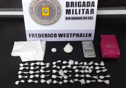 Mulher é presa por tráfico de drogas em Frederico Westphalen 