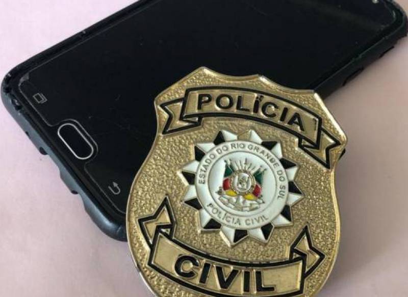Polícia Civil prende mulher envolvida no golpe do nude em Canoas