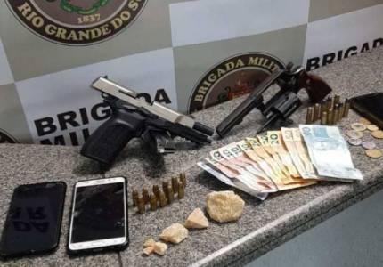 Traficantes são presos no bairro Tancredo Neves em Ijuí