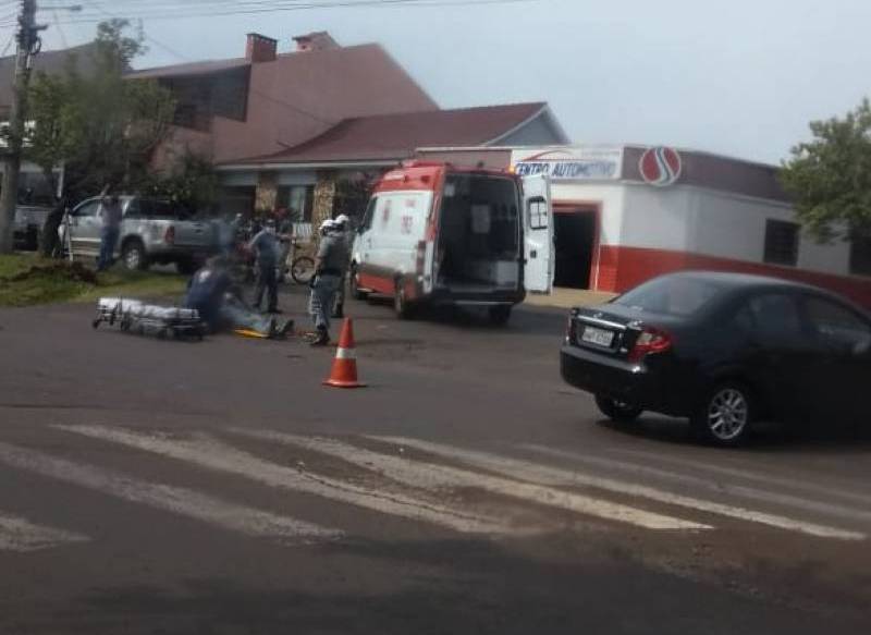 Pedestre fica ferido após atropelamento na avenida Sagrada Família