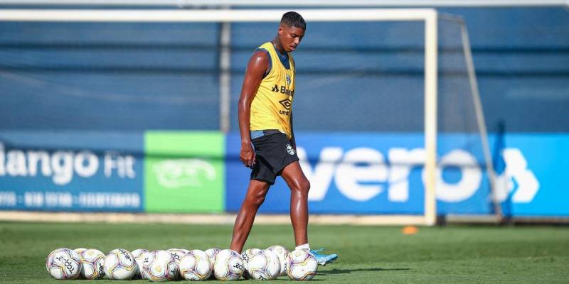 Grêmio deve retornar aos treinos na segunda-feira