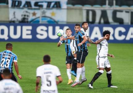 Grêmio empata sem gols com o Corinthians