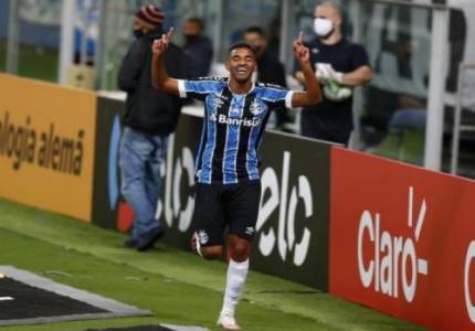 Grêmio vence o Juventude na Arena e larga em vantagem na Copa do Brasil