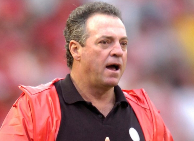 Inter anuncia contratação de Abel Braga