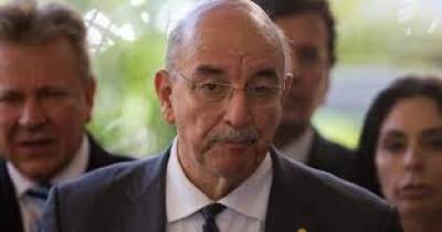Osmar Terra diz que estar internado não mudou sua visão sobre a Covid